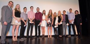 2016-05-05-01-35-49-AP_GALA-CHEMINOTS